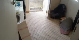 Création de cloisons sèches en BA13, isolation des combles en laine de bois, peinture globales des murs, pose d’un parquet stratifié 